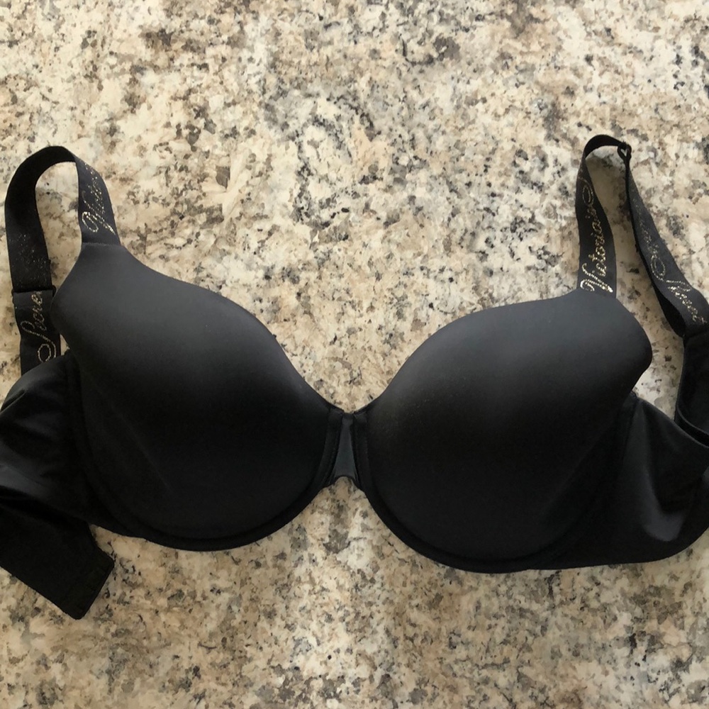 Victoria Secret Bra NWOT